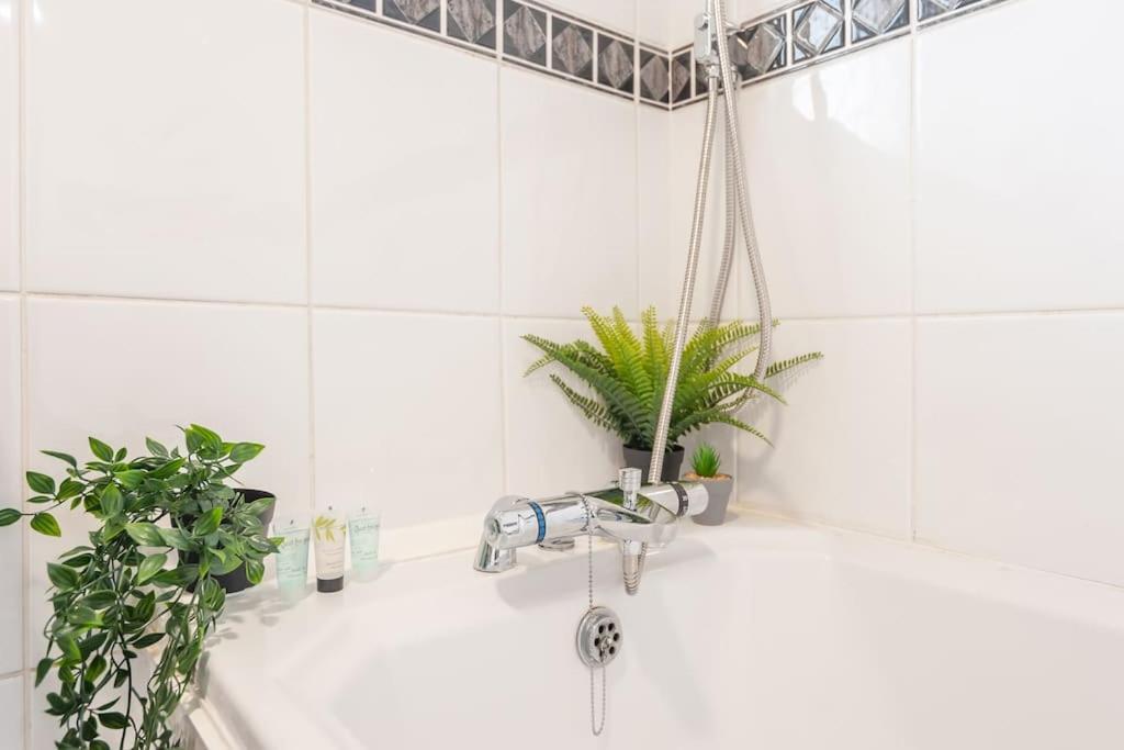 Leed City Centre - Armley Wortley Leeds  Ngoại thất bức ảnh
